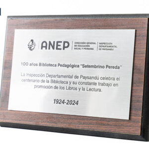 Plaqueta de reconocimiento metalex grabado base madera