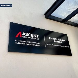 Cartel corporativo en aluminio